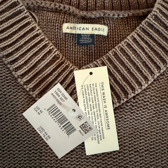 🔥NWT🔥 American Eagle Outfitters Coffee V-Neck Sweater - Picture 3 of 6